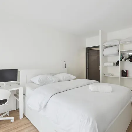Chic And Spacious Apartement With Piano And Terrace Le Chesnay  Exterior foto