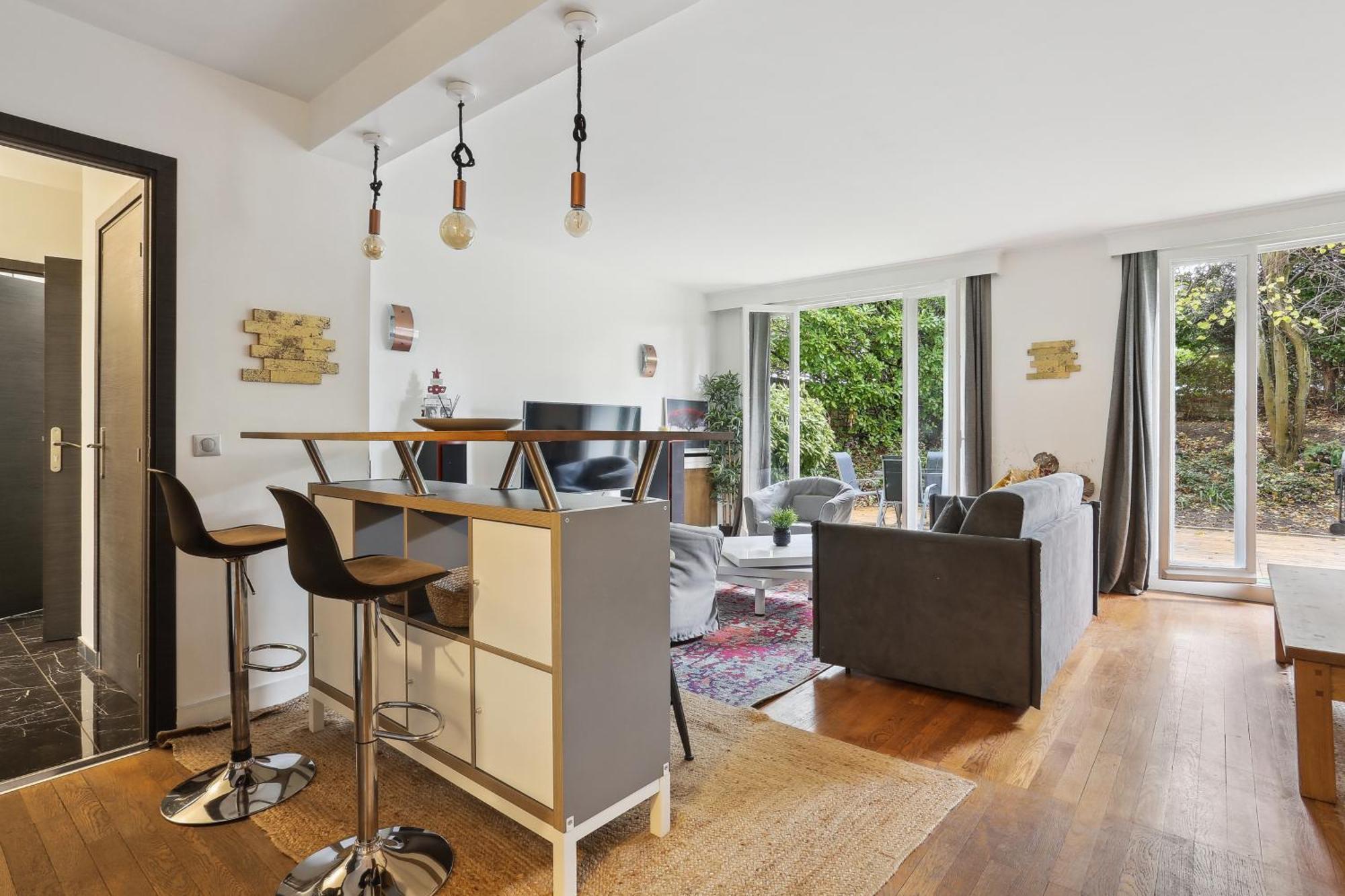 Chic And Spacious With Piano And Terrace Apartment Le Chesnay (Yvelines)