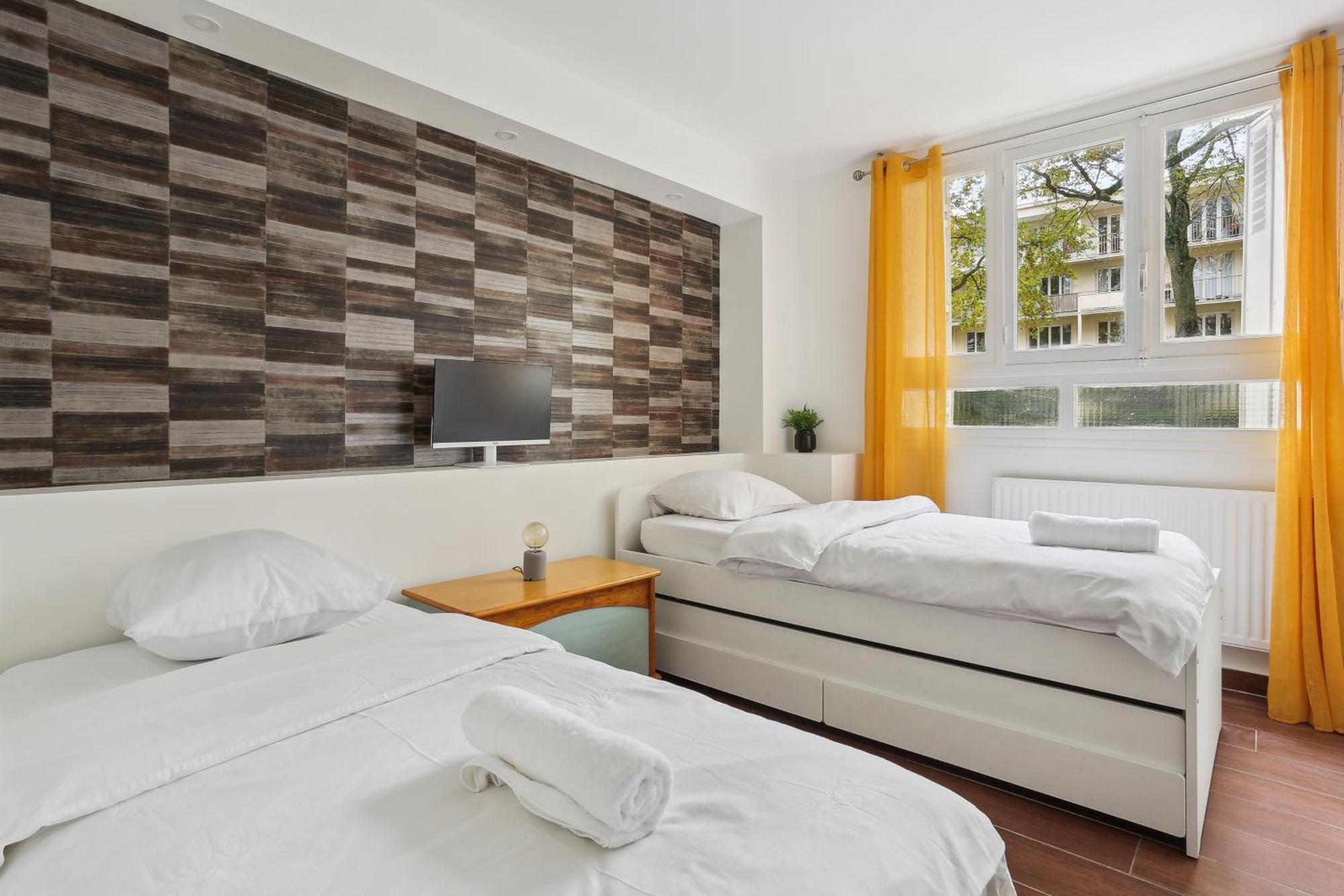 Chic And Spacious With Piano And Terrace Le Chesnay (Yvelines)