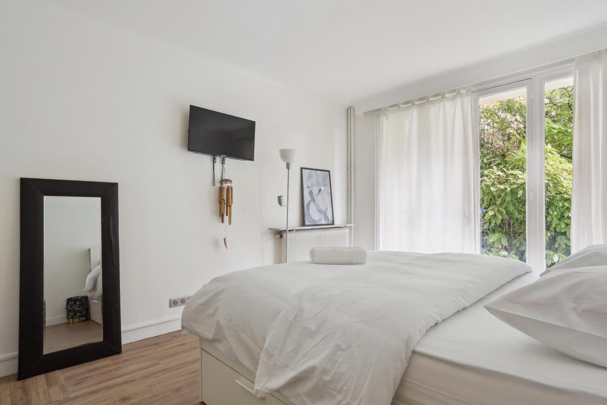 Chic And Spacious With Piano And Terrace Apartment *